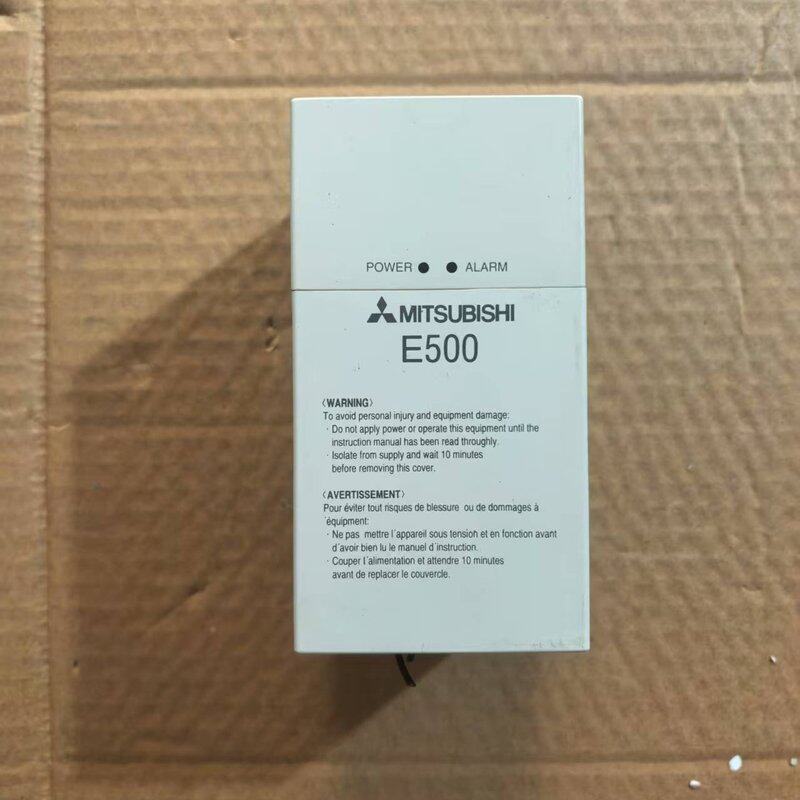 (议价)三菱变频器220V-0.1KW