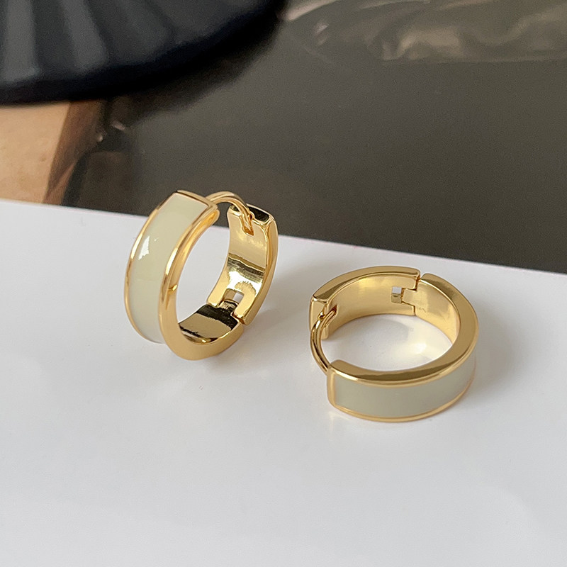 气质奶茶灰圆圈珐琅耳环