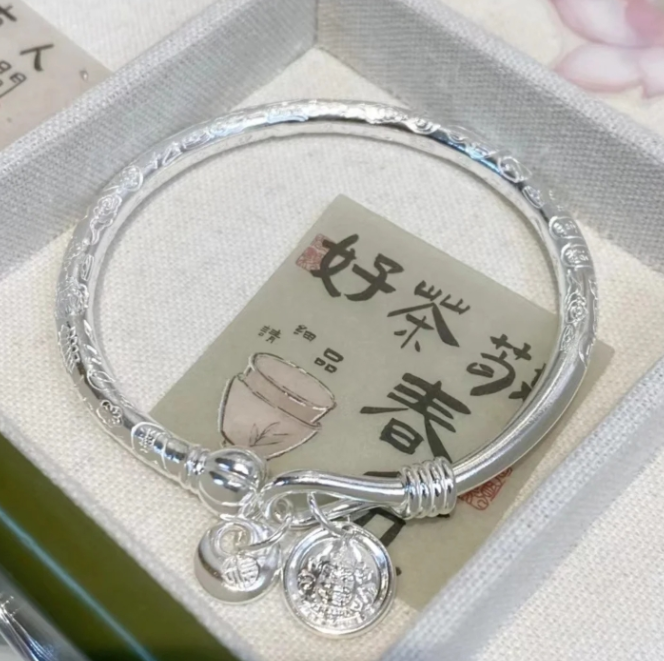 足银999.9精品吉言胖福黄财神开口银手镯