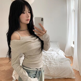 韩系气质温柔一字领露肩褶皱层次感显瘦百搭吊带假两件长袖 T恤女