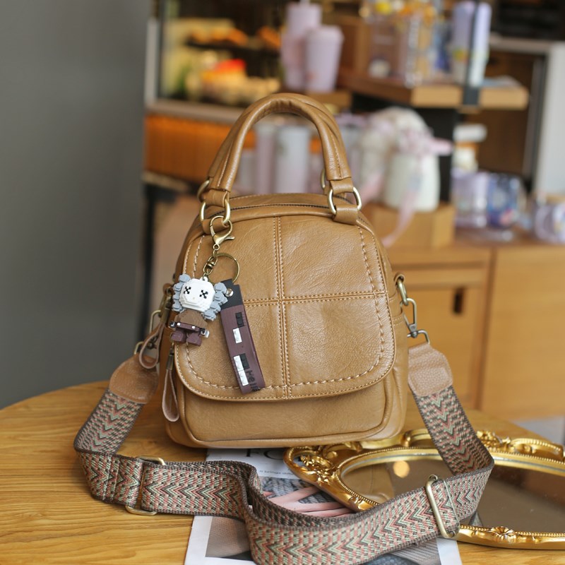 香港2024新款小包手提包单肩包两用背包简约百搭双肩斜挎包女