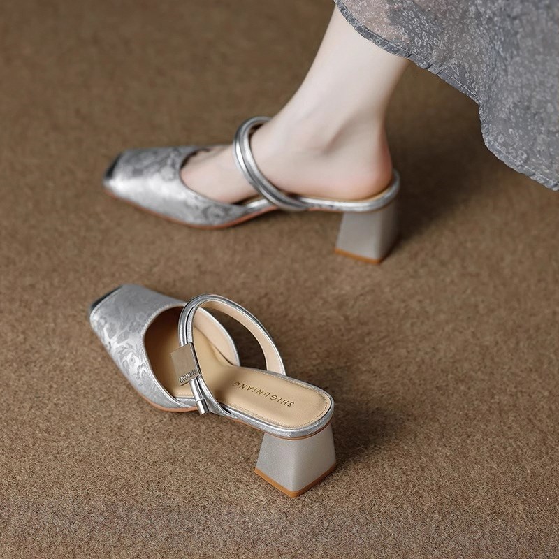 香港法式覆古高跟包头半拖鞋女外穿2025夏新款气质优雅配裙子凉拖