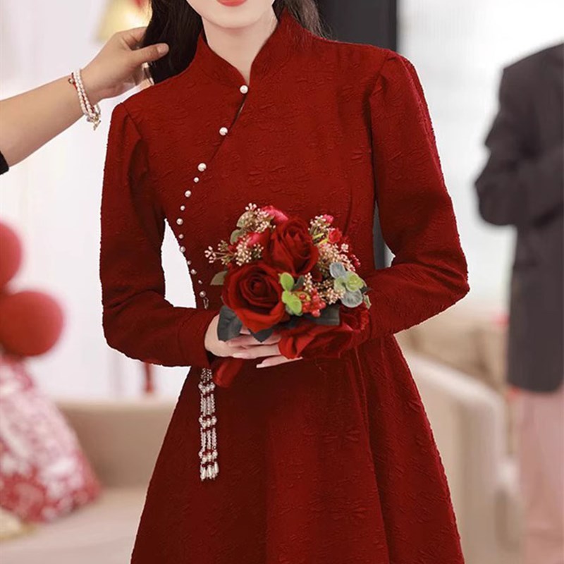 Ocnltiy红色旗袍女改良年轻款高端气质优雅敬酒服新娘高级感秋季