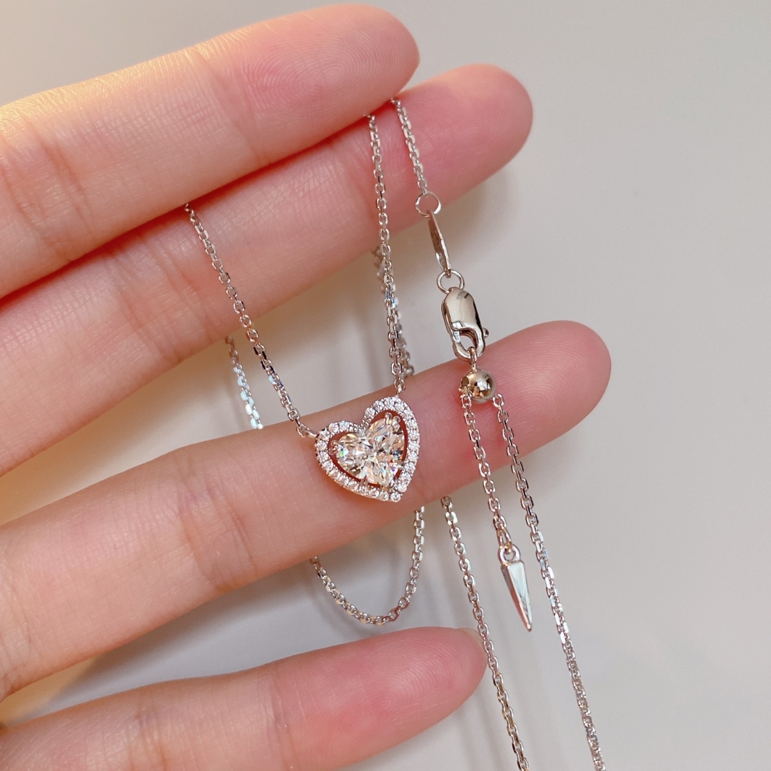 1克拉爱心围镶仿真钻石锁骨项链