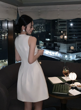 Mas Mash高级设计感灰色羊毛西装连衣裙女气质收腰显瘦背心裙子