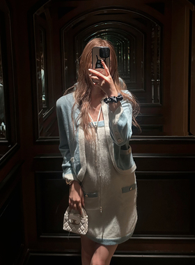 Mas Mash 布拉安妮 撞色水钻扣山羊绒针织开衫连衣裙精致香香套装