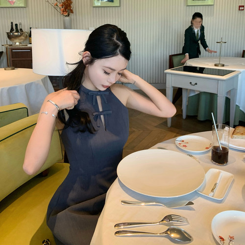 MasMash蝴蝶结挂脖连衣裙女