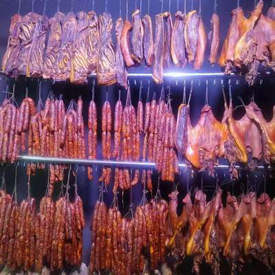 【现场称重改价链接】—定制款五花舌头拱嘴后腿四川柏枝烟熏腊肉