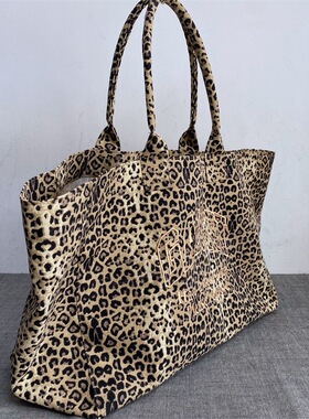 出口韩插画豹纹帆布包包女2025新款简约通勤休闲托特包大容量出行