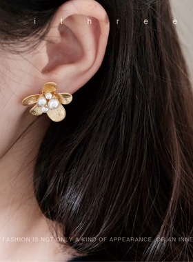 ithree《夏日生花》系列金山茶花珍珠耳钉女自制轻奢法式复古耳饰