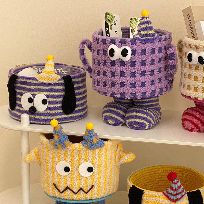 小怪兽可爱编织羊羔绒收纳筐多巴胺怪兽小摆件卡通儿童玩具整理筒,玩具/童车/益智/积木/模型,手偶/安抚玩偶,淘宝优惠券,粉丝福利购,淘宝优惠卷