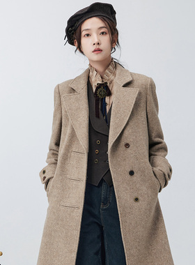 D-HARRY/迪哈利2023冬新款时尚保暖羊毛卡其色大衣DH234F96737D