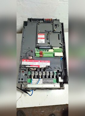 变频器VFD185CP43B-21无面盖成色如 议价