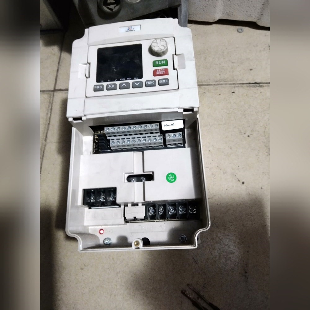 人民变频器SPD990-4.0G380v-4.0kw一台 议价