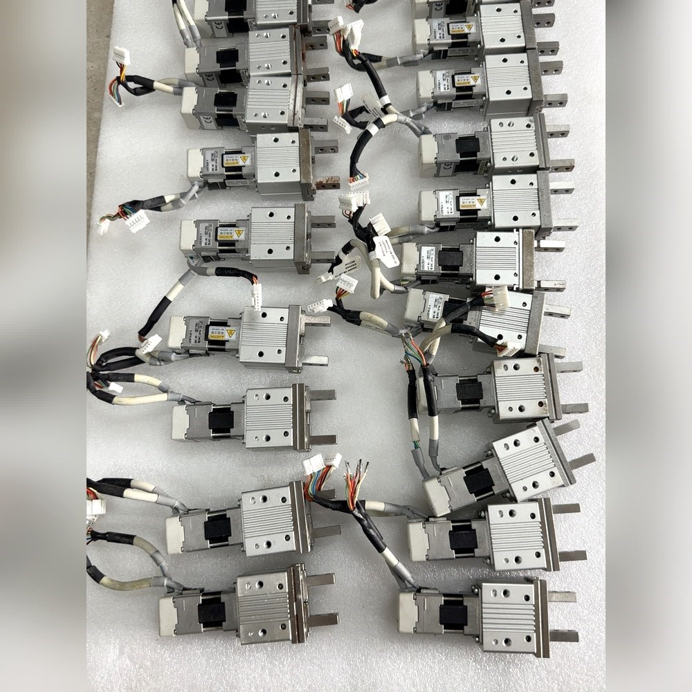 日本SMC电缸LEHZ16LK2-8电动手指电动夹爪 议价