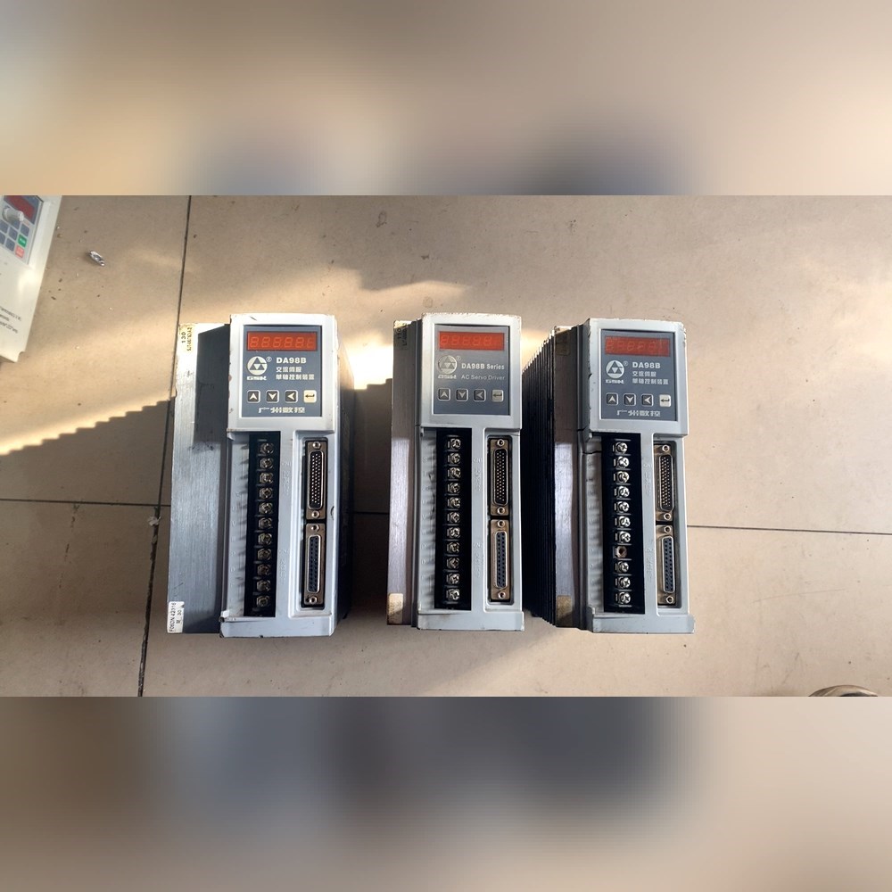 广数DA98B-15伺服驱动器有2只 议价