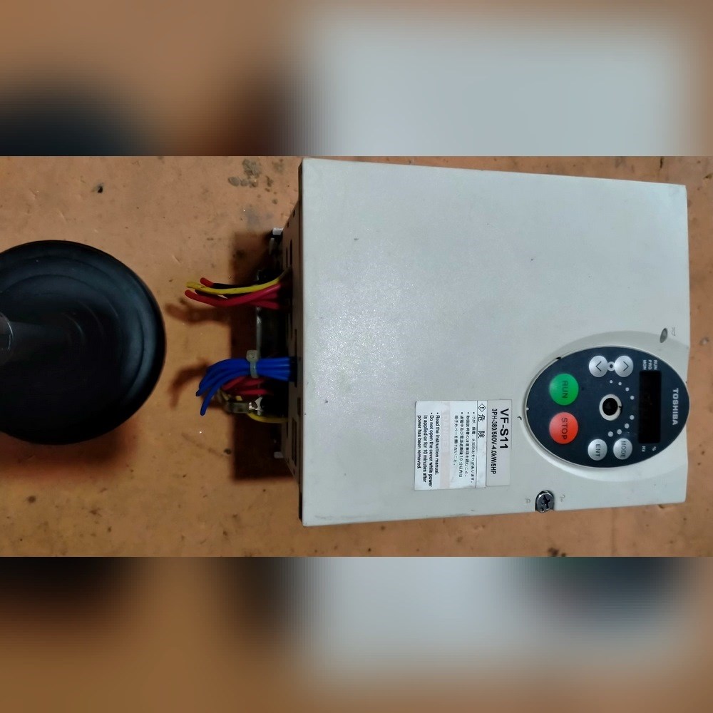 东乏变频器 VFS11一4037PL一WN(3) 议价