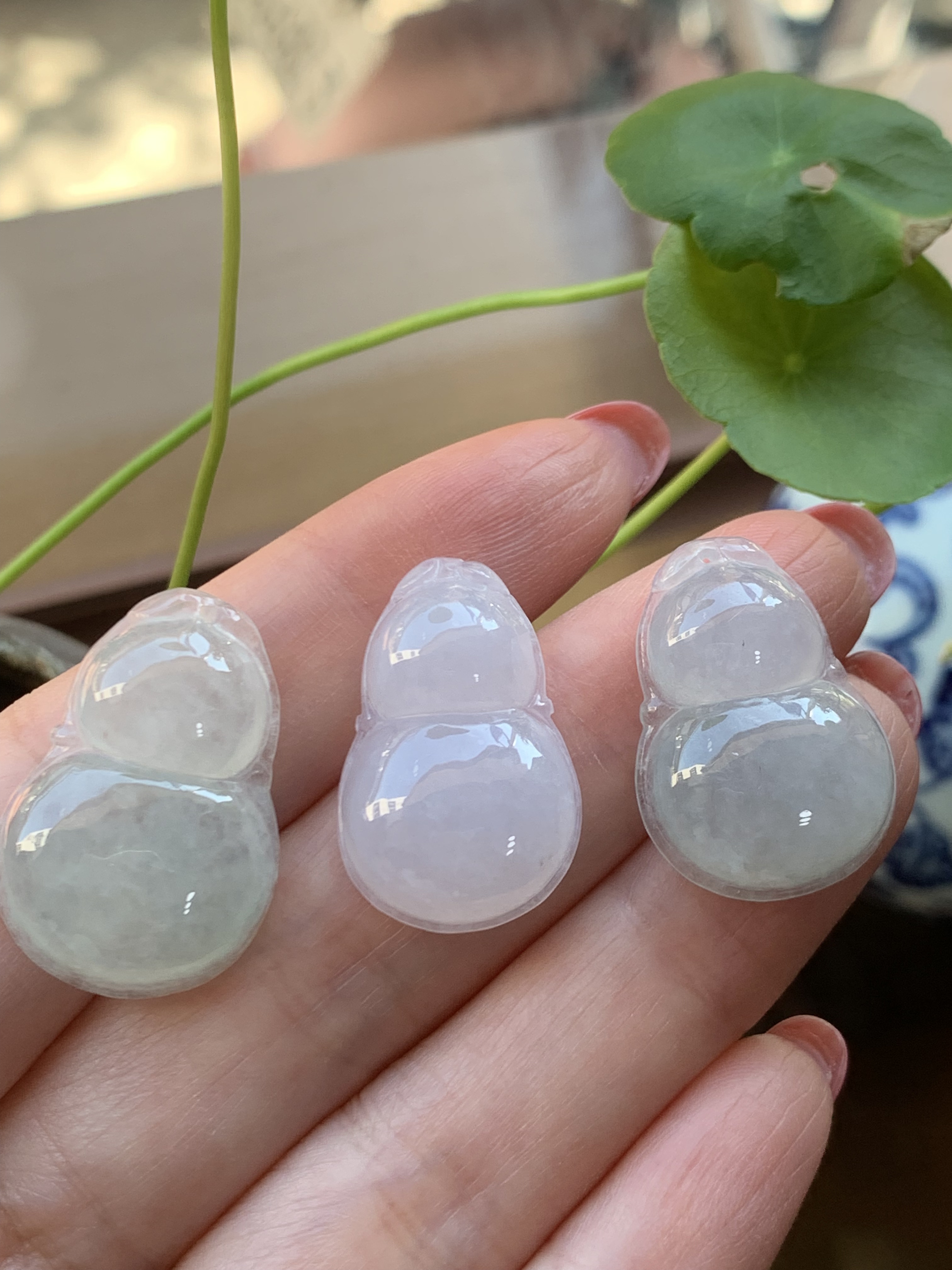老坑冰种缅甸a翡翠葫芦吊坠有证