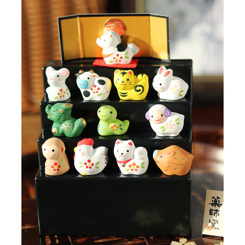 日本制新年摆件迷你可爱十二生肖