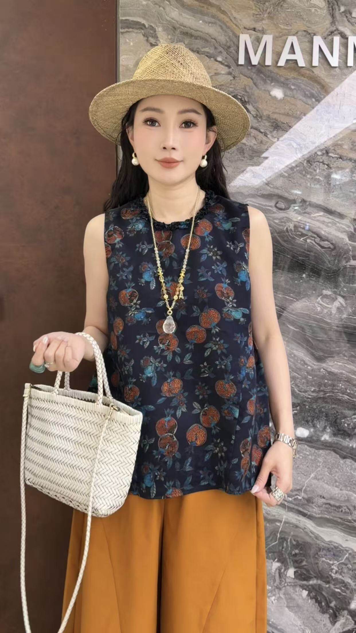 曼曼家2026夏新欧货复古石榴提花洋气木耳边圆领马甲上衣女1097