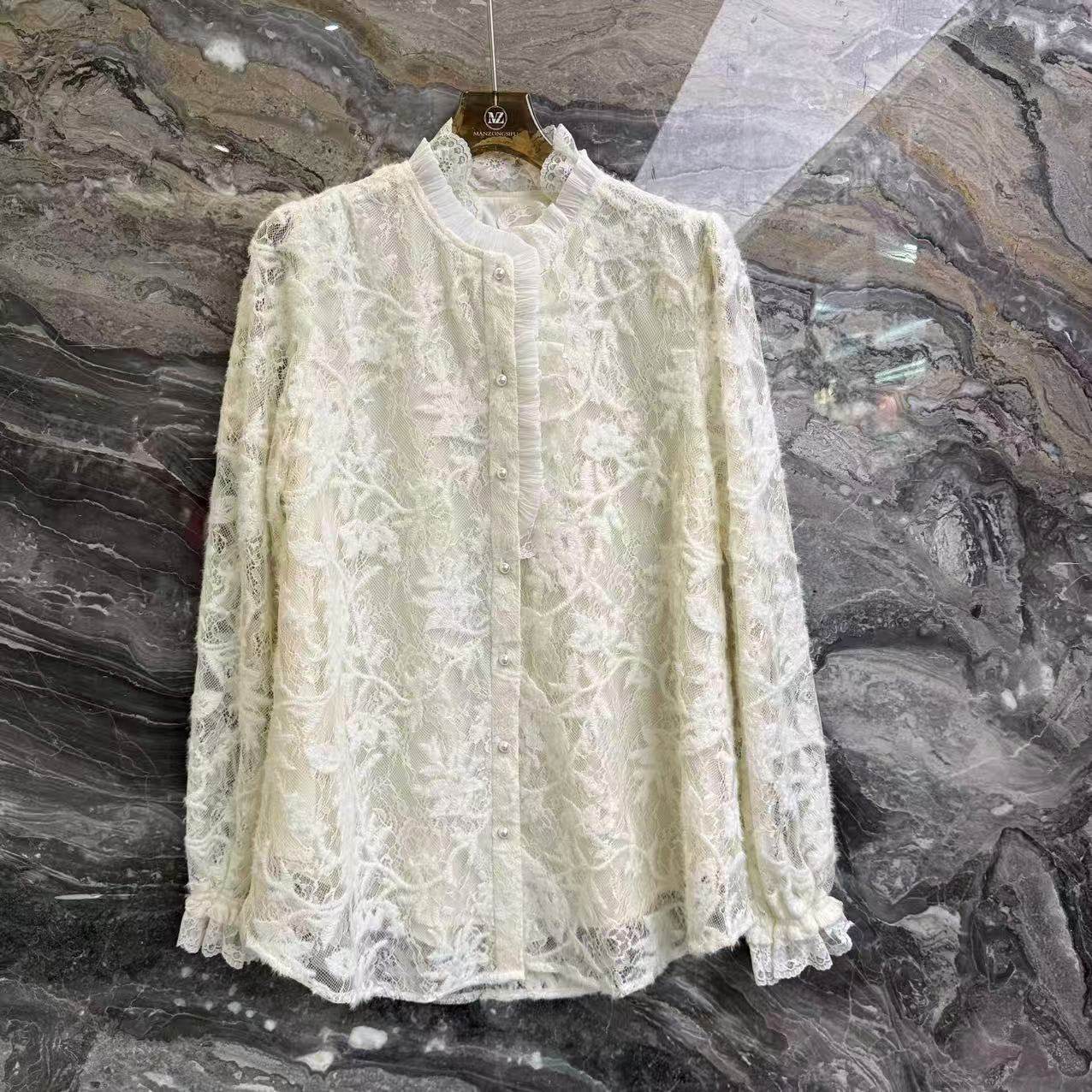 曼曼家2025冬款法式立领蕾丝轻熟风镂空钩花洋气长袖衬衫潮266006