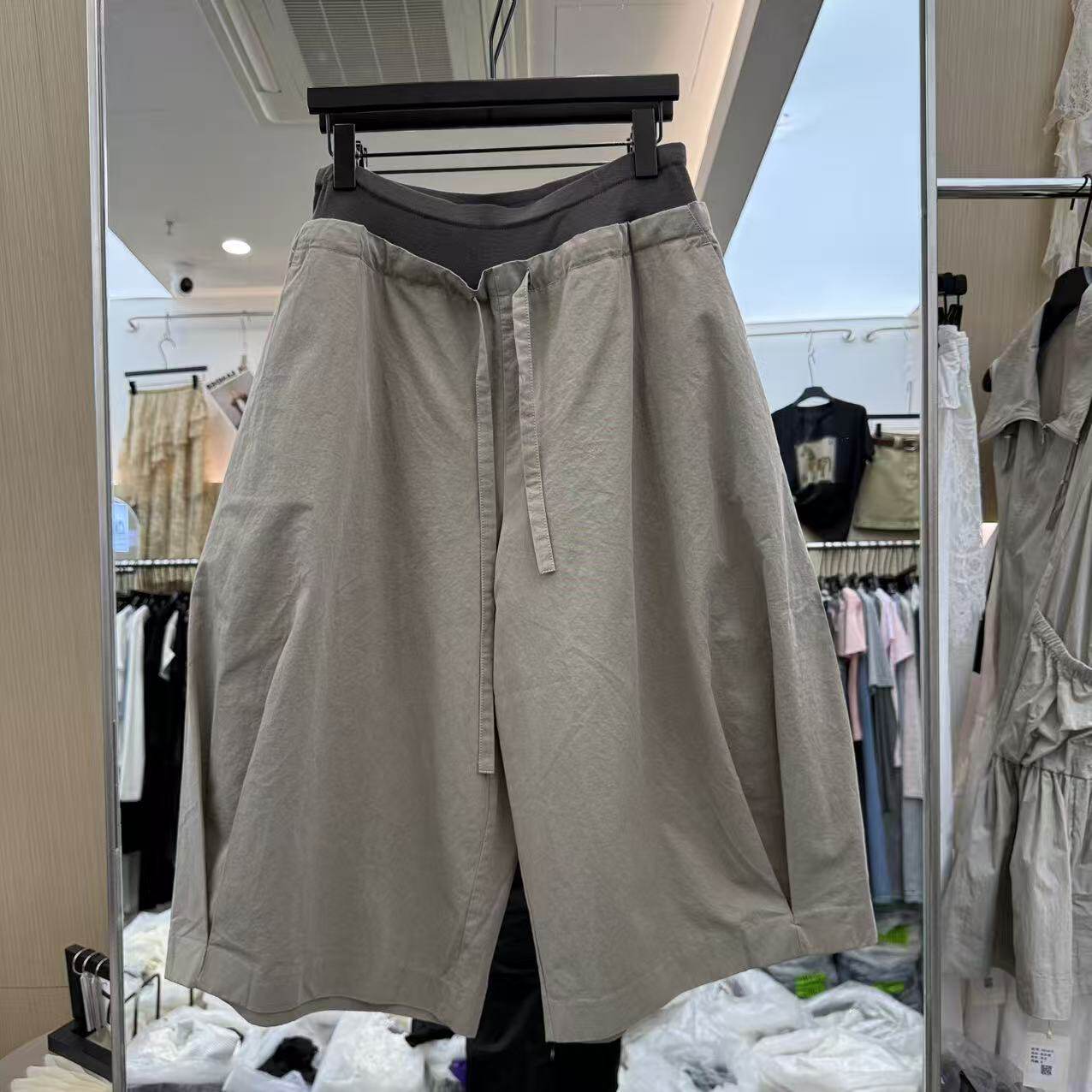 欧洲站2026夏季新款时尚工装风裥折匹马锦休闲撞色阔腿中裤61471