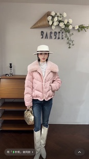 欧洲站2025冬新时尚 羽绒服外套潮2558 盘扣翻领拼接狐狸毛皮草短款