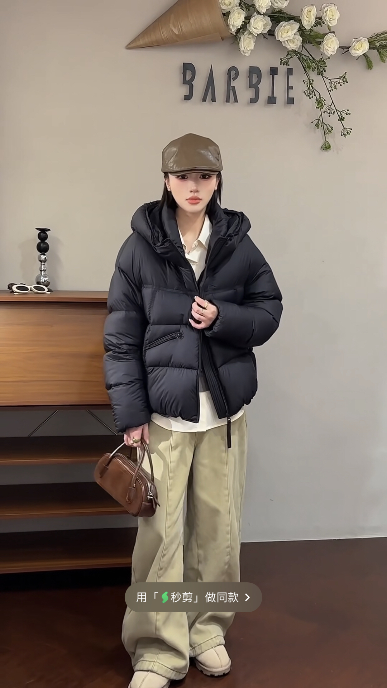 欧洲站2025冬新款时尚连帽拉链纯色韩版休闲保暖羽绒服外套女8539