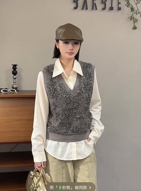 欧洲站2025冬新时尚V领无袖百搭提花保暖减龄针织马甲背心女29035