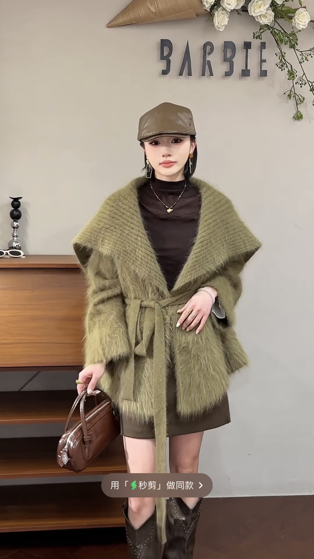 欧洲站2025冬新款时尚大翻领收腰百搭水貂毛收腰外套女1505