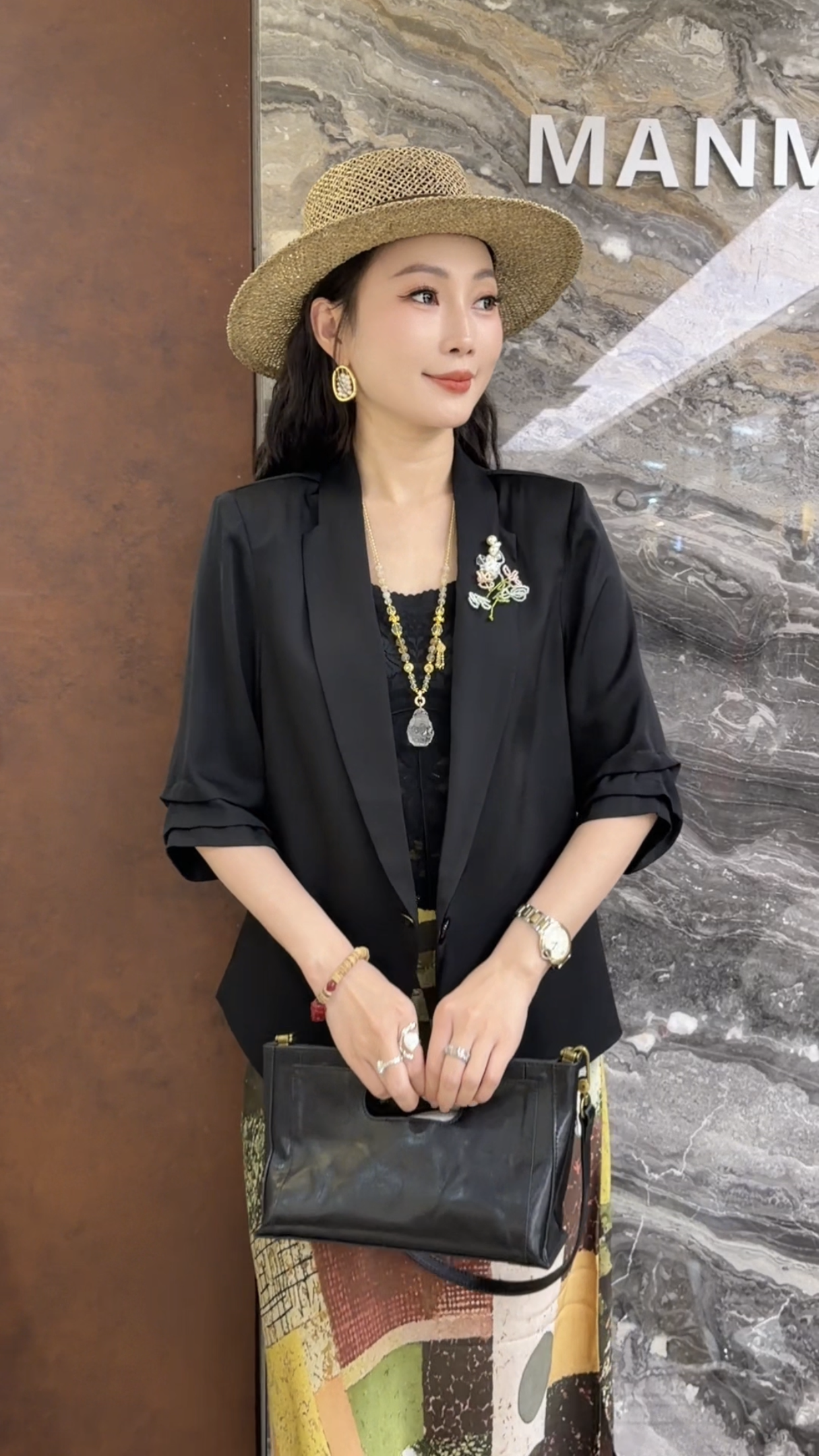 曼曼家2026夏新款欧货时尚翻钉珠花朵单粒扣百搭显瘦西装外套女