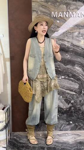 曼曼家2026夏新款欧货不规则背心打底+牛仔马甲+阔腿裤时尚三件套