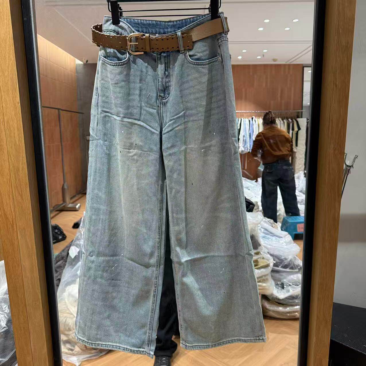 欧洲站2026春季新款欧货配腰带直筒喷绘阔腿水洗牛仔裤女潮26081