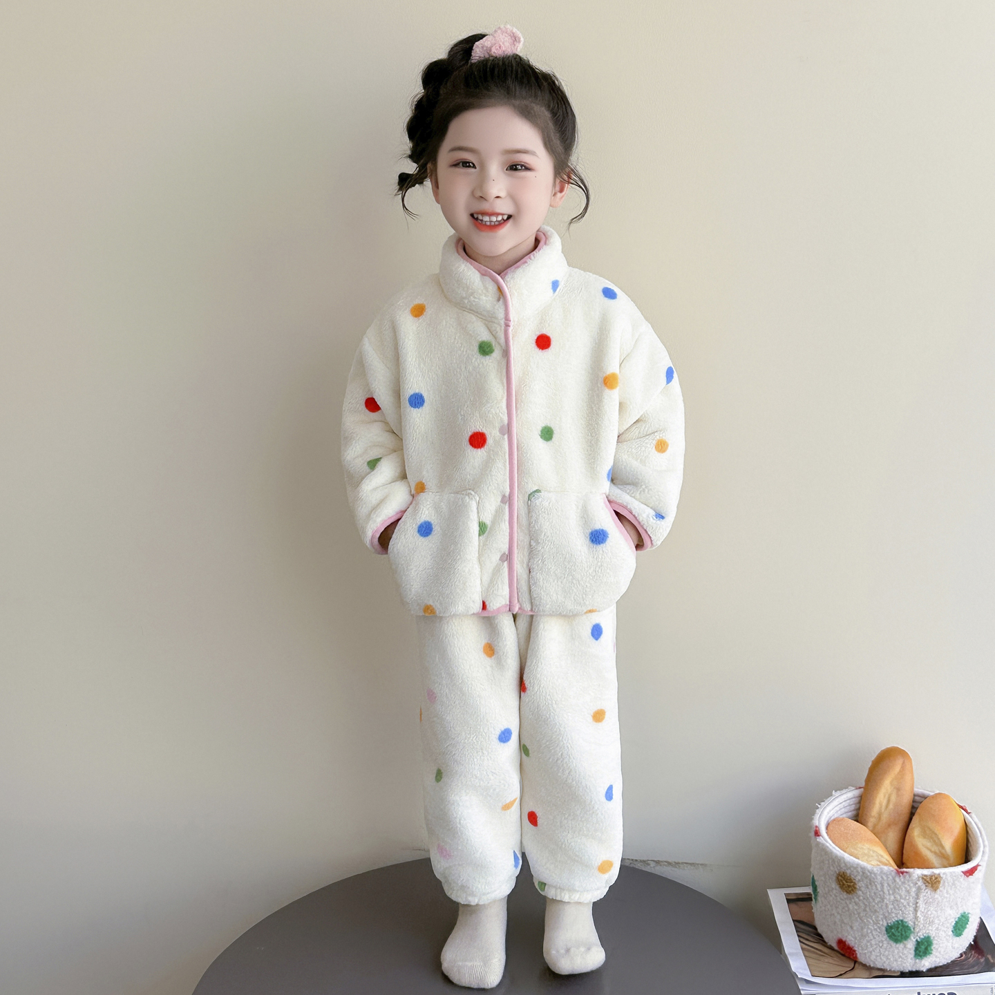 女童法兰绒开衫睡衣冬季女孩彩点公主保暖家居服女宝宝加厚睡衣冬
