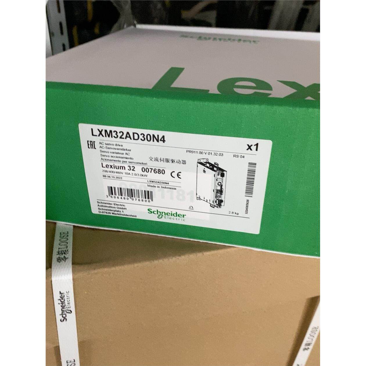 施耐德伺服驱动器LXM32AD