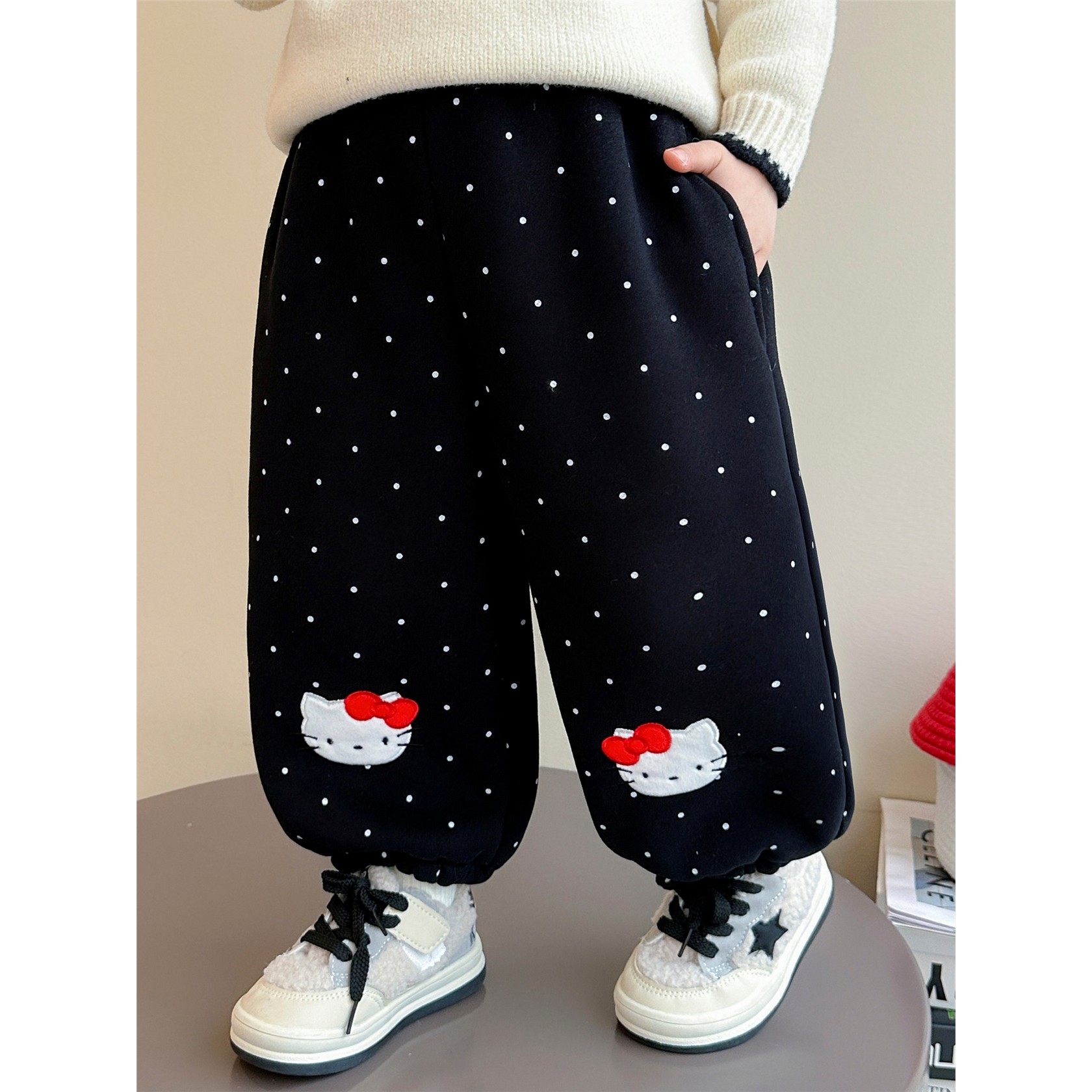 女小童洋气加绒卫裤秋冬款儿童一体绒休闲裤冬装宝宝加厚圆点裤子,女装/女士精品,卫裤,淘宝优惠券,粉丝福利购,淘宝优惠卷