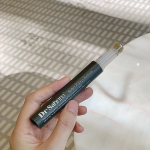 顾盼生辉了姐妹们 Sabrina柯罗分子眼部胶原笔眼霜授权 英国Dr