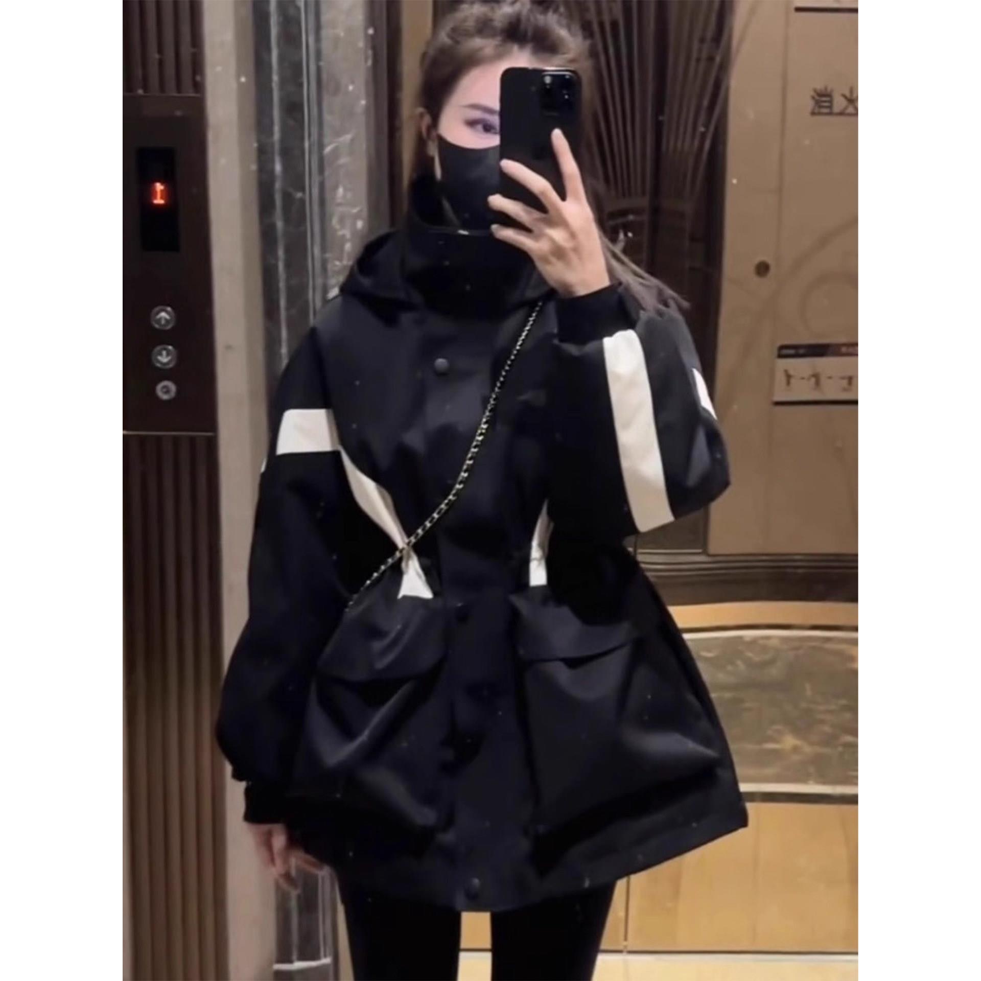 欧货拼接连帽冲锋衣外套女2025秋季新款时尚宽松休闲工装风衣上衣