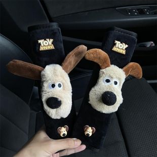 卡通安全带护肩套掌门狗棕色飞行员狗毛绒防勒柔软保护套汽车