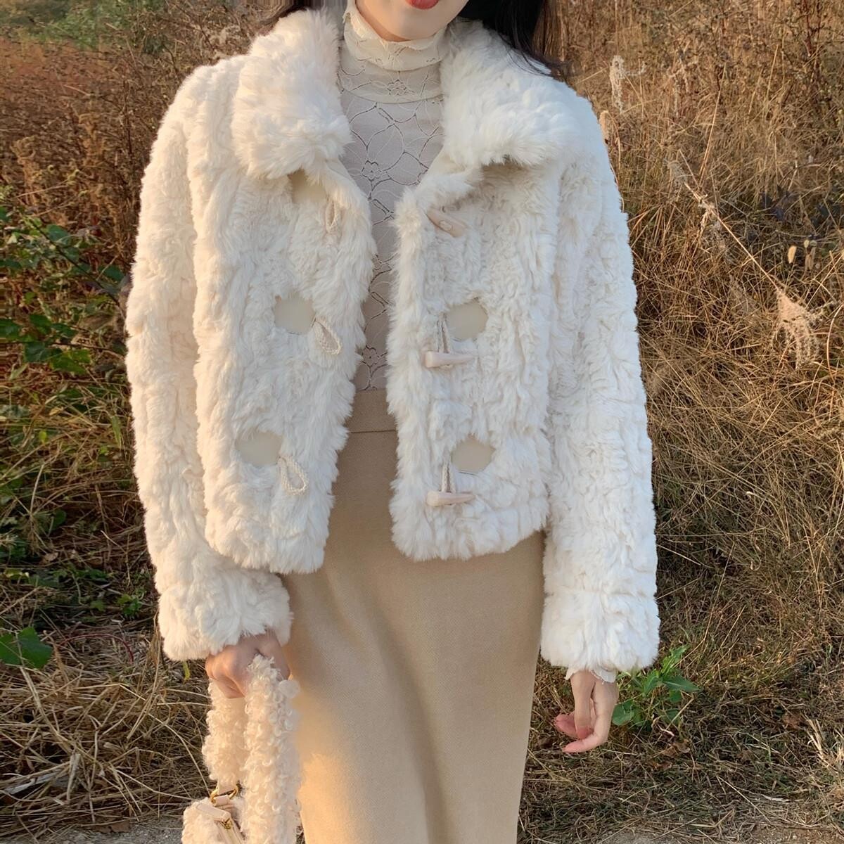 羊羔毛皮草外套女牛角扣皮毛一体2024秋冬新款宽松仿兔毛茸茸上衣