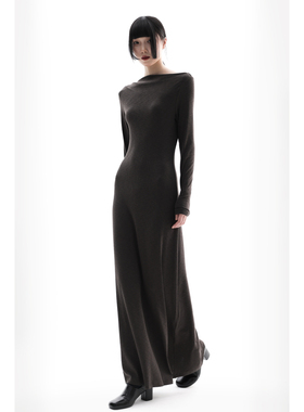 APOZi collection/山水哲学/灰色斜肩针织裙秋冬大衣内搭打底长裙