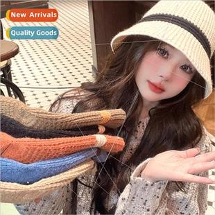 fishermans hat face and small show winter warm Autumn female