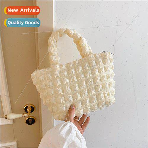 Bag 2023 new Korean pleated waffle handbag bubble bag fashio