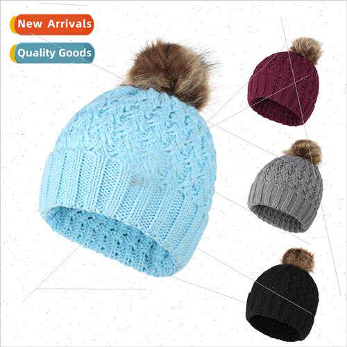 2021 new fall and winter ski wool cap fashionable ladies out