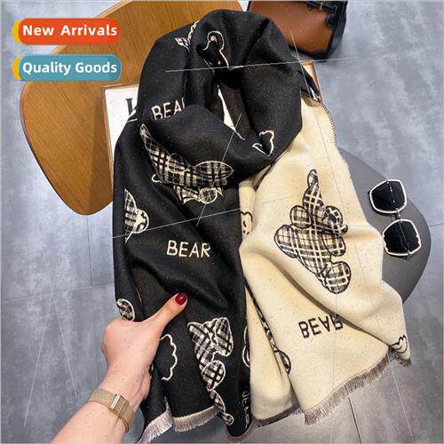 2023 Christmas gift cute cartoon bear hand feeling scarf fem