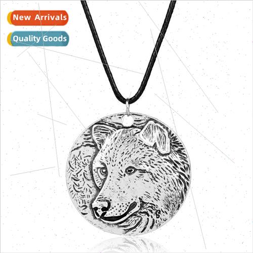 Film and  around Vikings necklace alloy vintage wolf head an