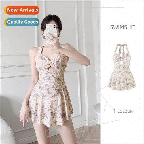 Wind floral one-piece swimsuit small clear belly-shading thi