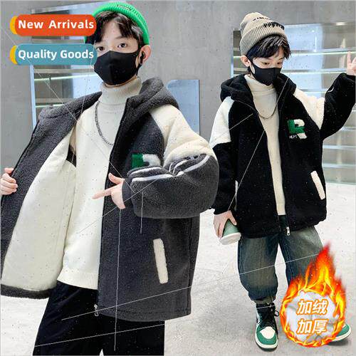 Boys jacket fall and winter padded thickened 2023 new 适用ei
