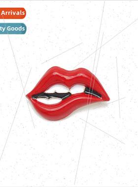Sexy temptation red lips brooch female personalized suit dre