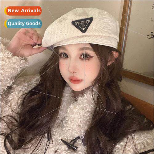 Japanese nail buckle triangle label beret childrens fall and